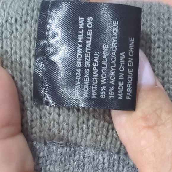 NWOT WOOLRICH WOOL BLEND BEANIE/KNIT CAP - Picture 4 of 7